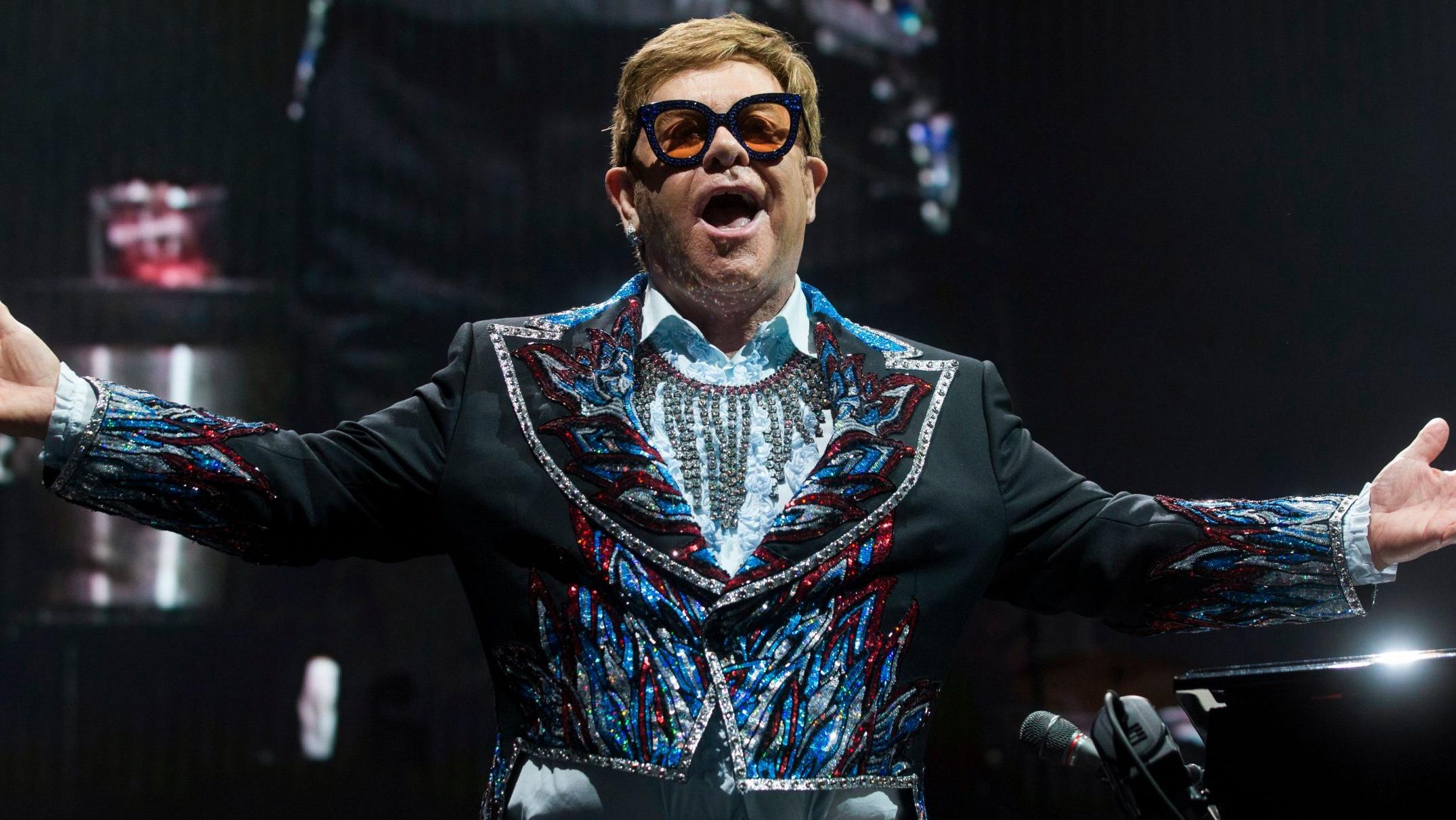 Elton John contra la música actual: "No son canciones"