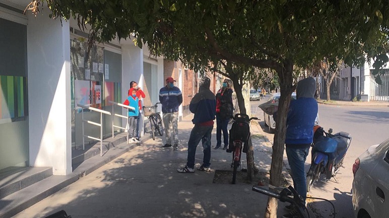 El Registro Civil atiende con turno previo.