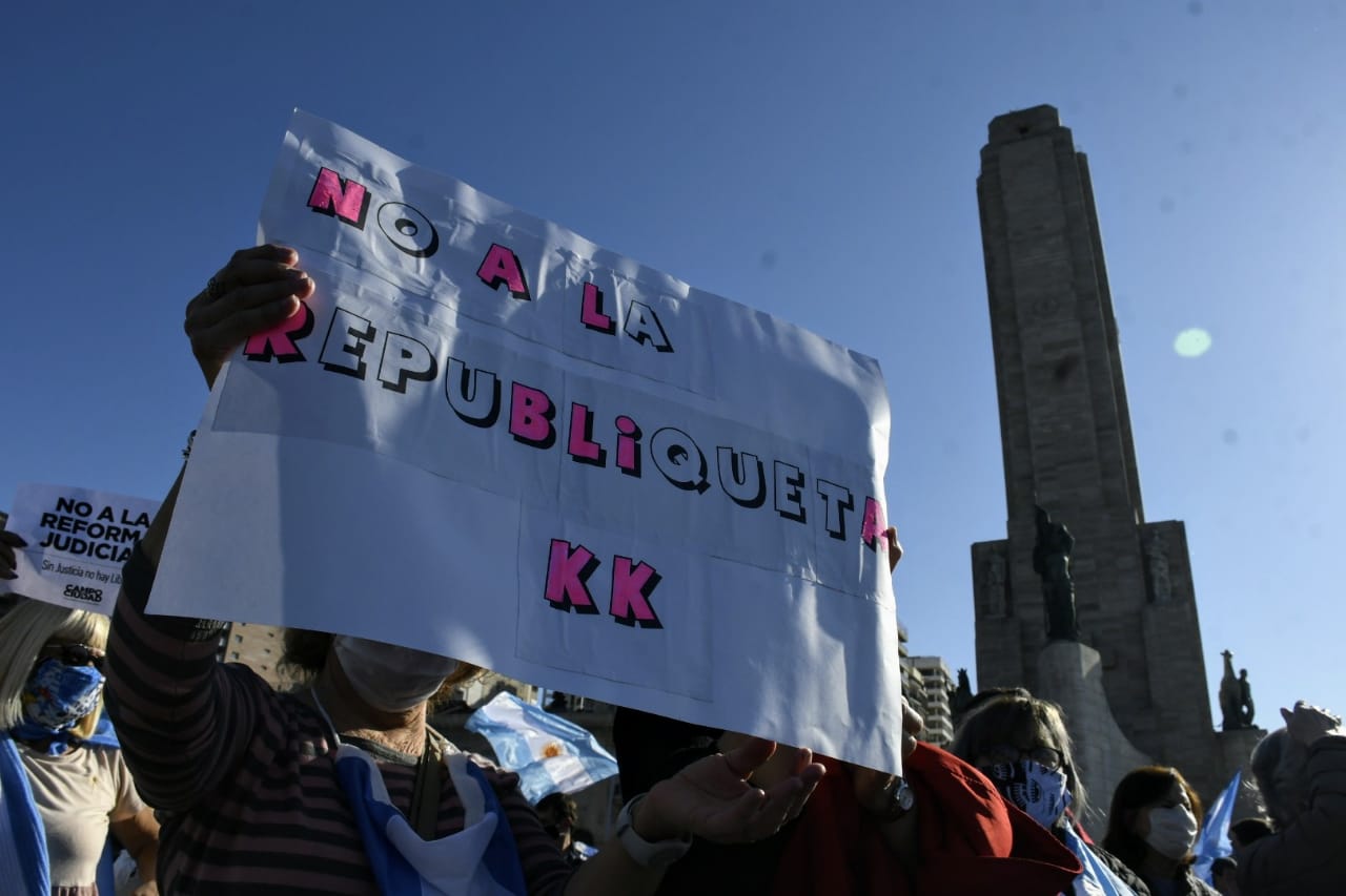 Los anticuarentena en el Monumento