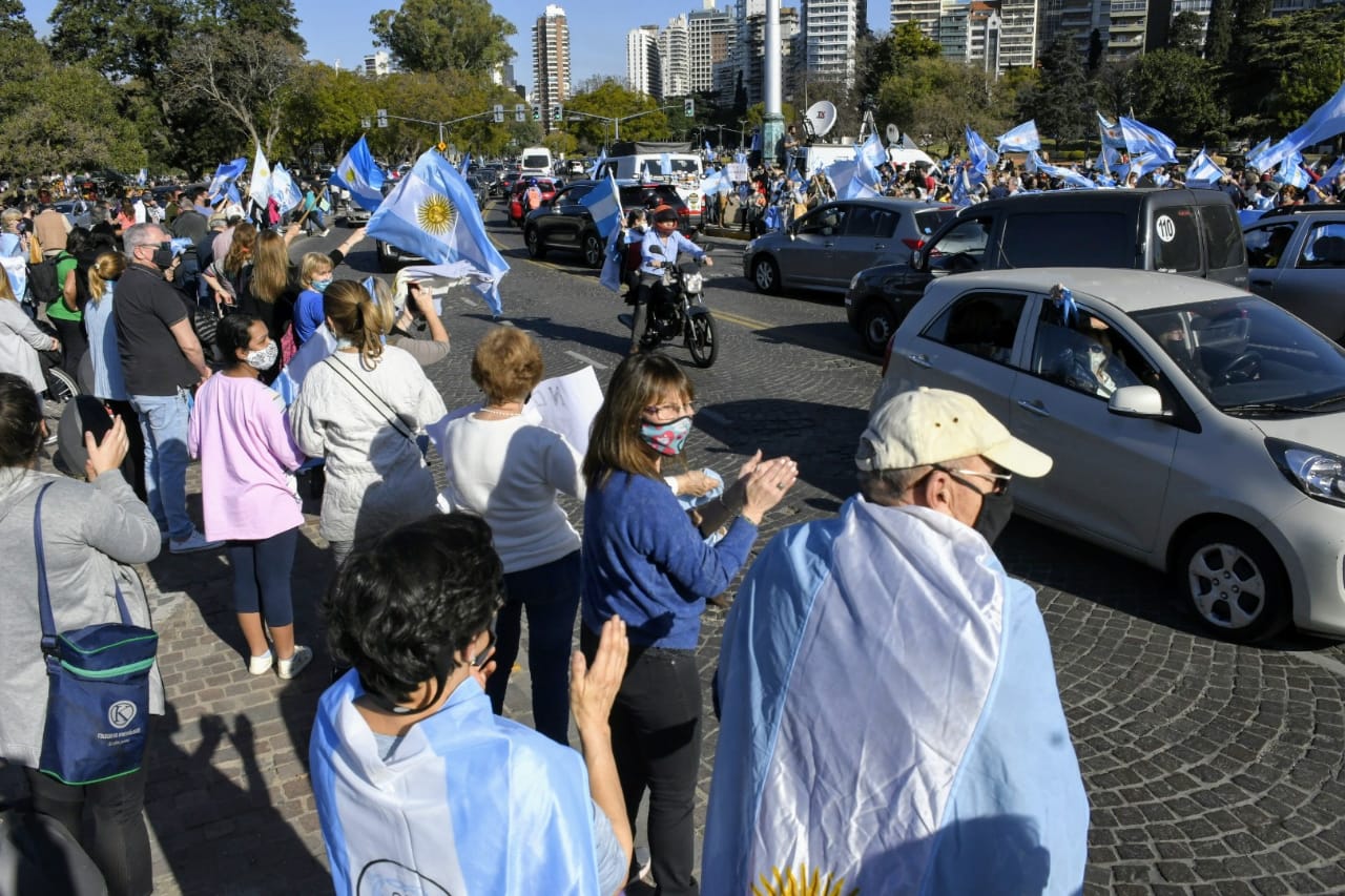 Los anticuarentena en el Monumento