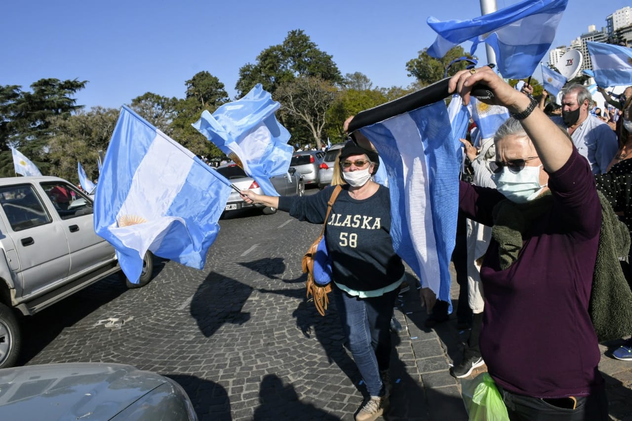 Los anticuarentena en el Monumento