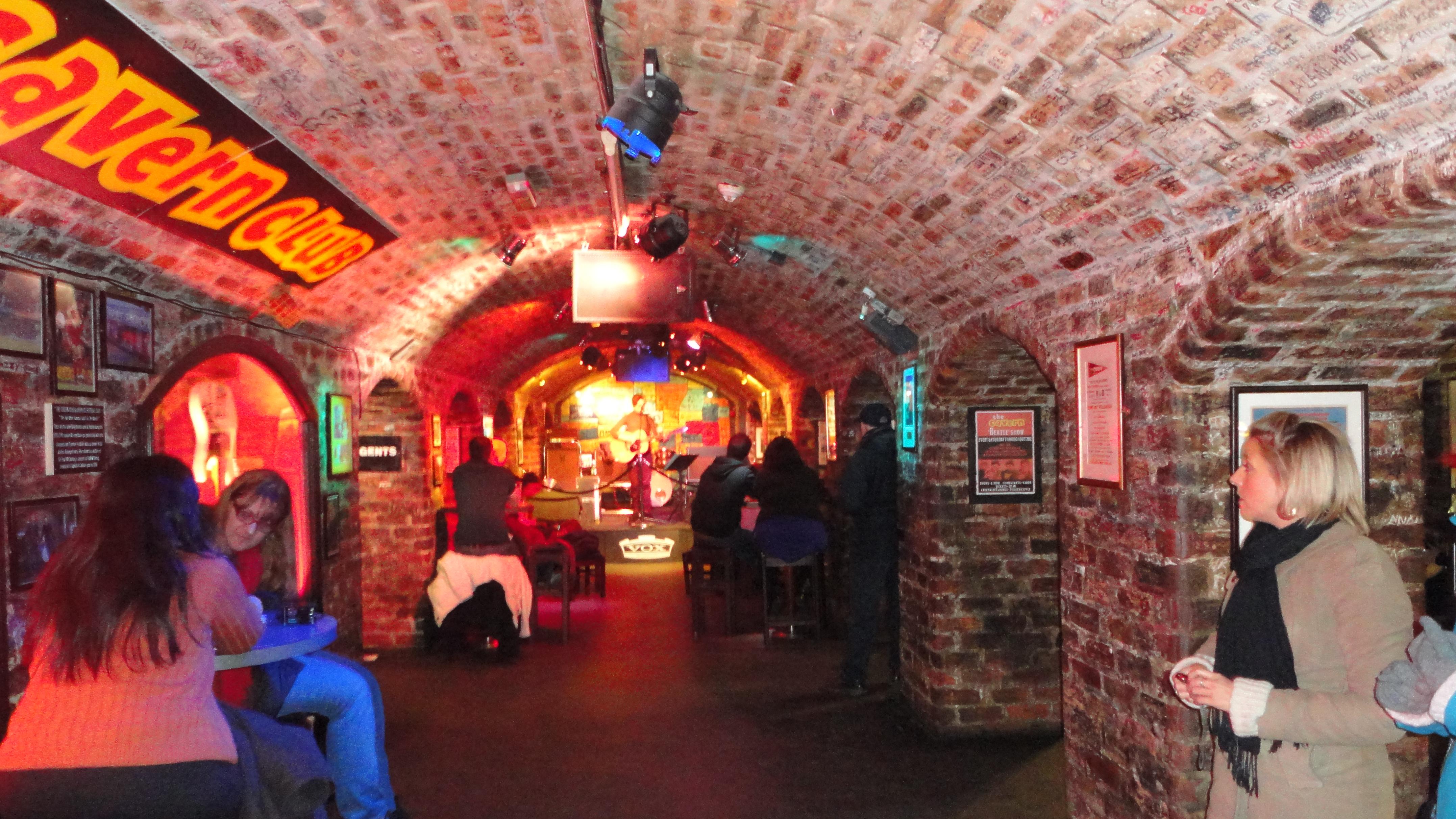El bar que vio nacer a los Beatles podría cerrar por la pandemia