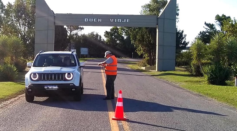 Fuentes también le pone vallado a sus ingresos.