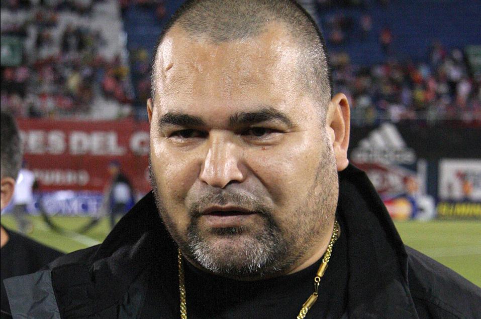 Chilavert le apuntó al ex árbitro argentino.