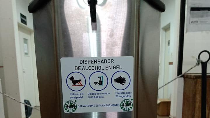 El San Carlos sumó dispensers de alcohol líquido en sus ingresos.