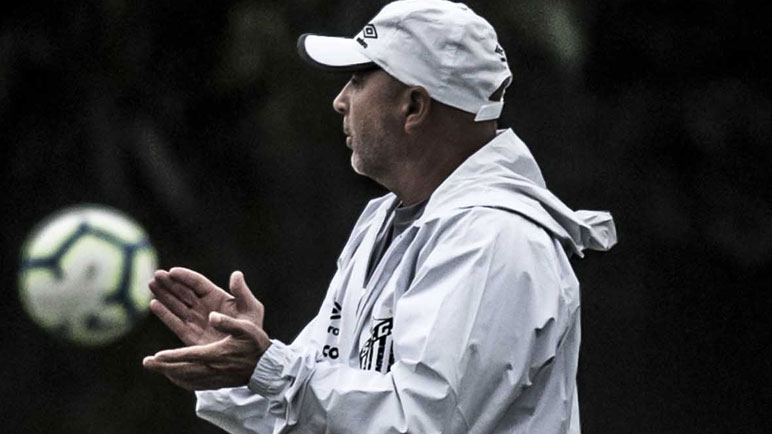 Sampaoli y Bolsonaro compartieron estadio, pero no se vieron cara a cara.