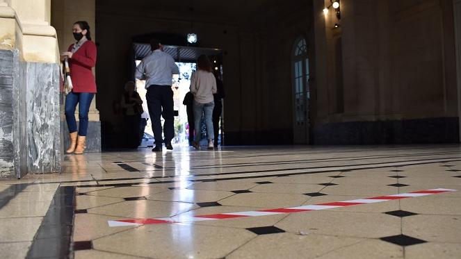 Dieron a conocer las disposiciones para los viajeros de la ciudad.