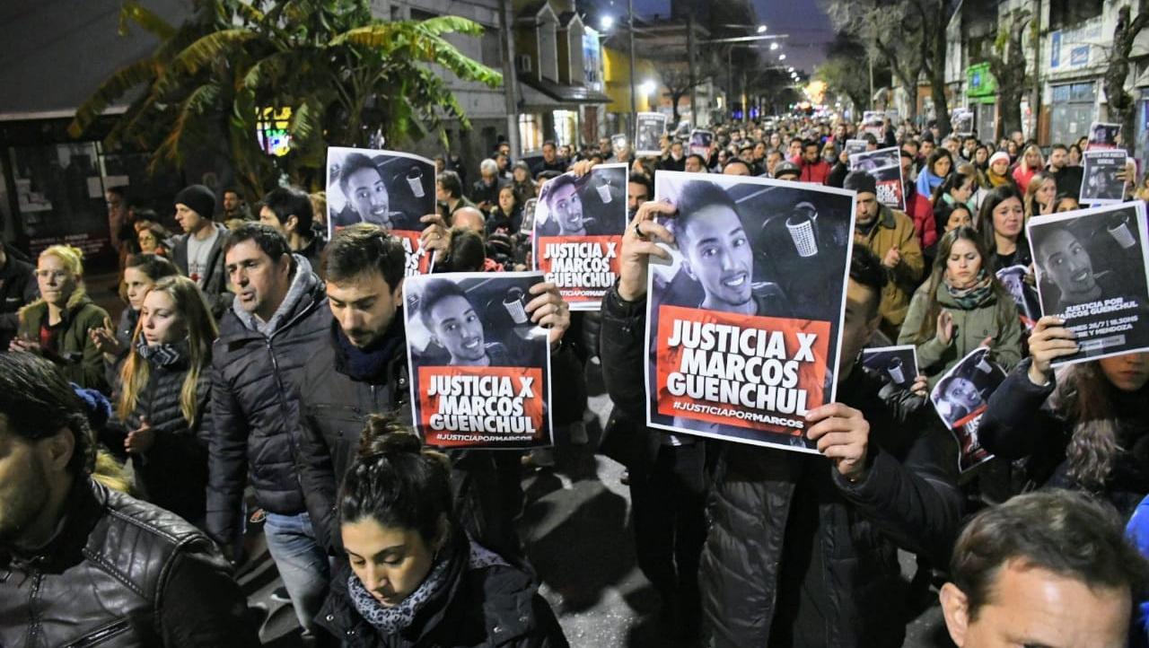 Familiares y amigos de Marcos Guenchul reclamaron justicia