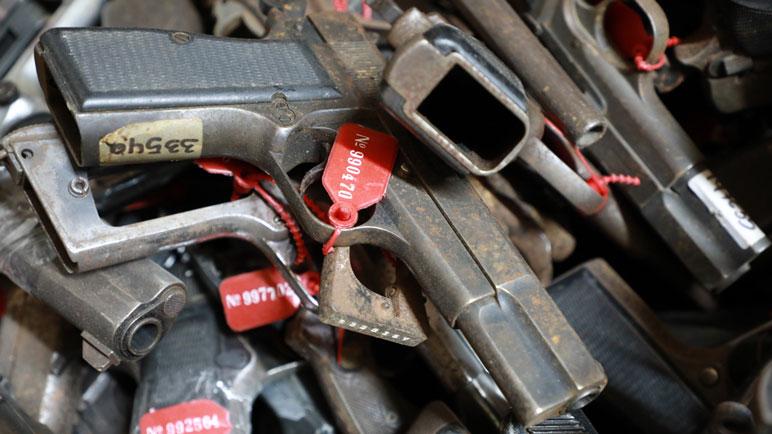 Retiraron armas que estaban a resguardo de la Policía por causas penales