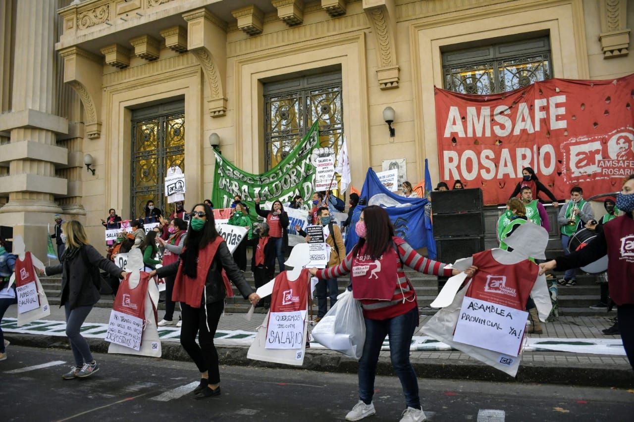 La protesta comenzó a las 10:30 horas. (Foto: Rosario Plus)