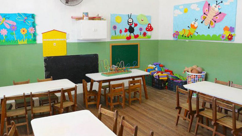 Los salones de clases todavía deshabitados.
