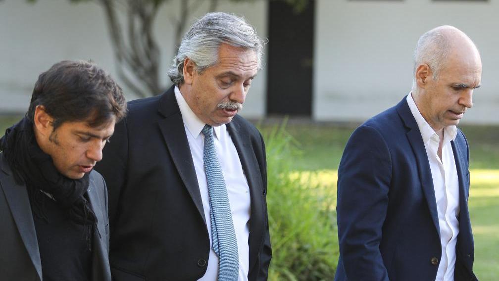 Sigue adelante. Fernández, Kicilof y Larreta encabezaron la conferencia.