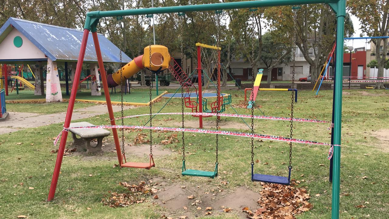 Los juegos cerrados por precaución.