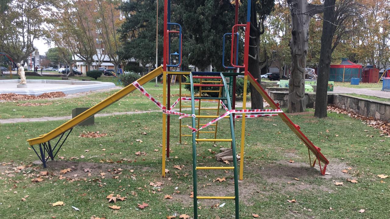 Los juegos cerrados por precaución.