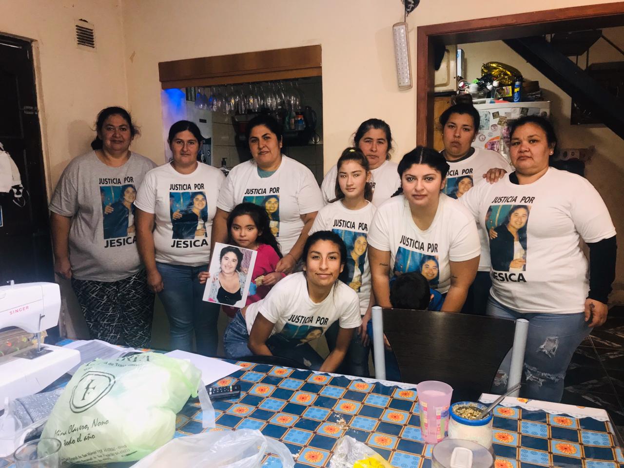 Las hermanas de Jésica Olivera esperan que tras la cuarentena comience el juicio.