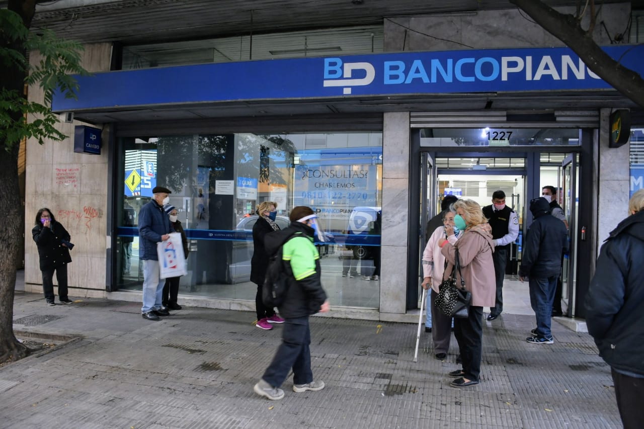 La nueva etapa de la cuarentena no incrementó el flujo de gente en el centro. (Foto: Rosario Plus)