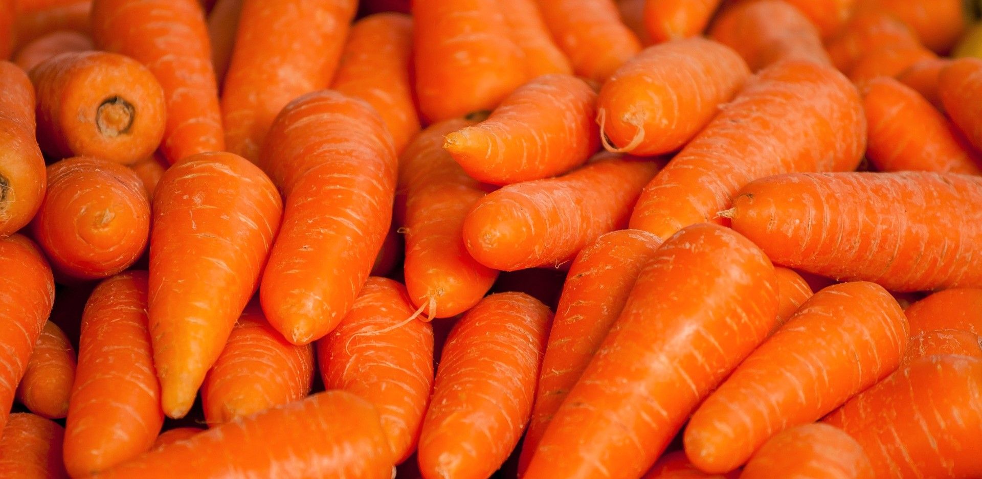 Un truco muy simple demuestra que la mayoría pela mal las zanahorias 