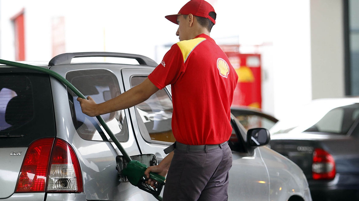 Sin control: Shell y Puma subieron otra vez los precios de sus combustibles