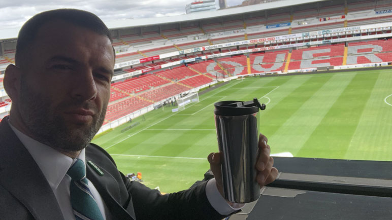 Tito Villa en su nuevo rol como comentarista.