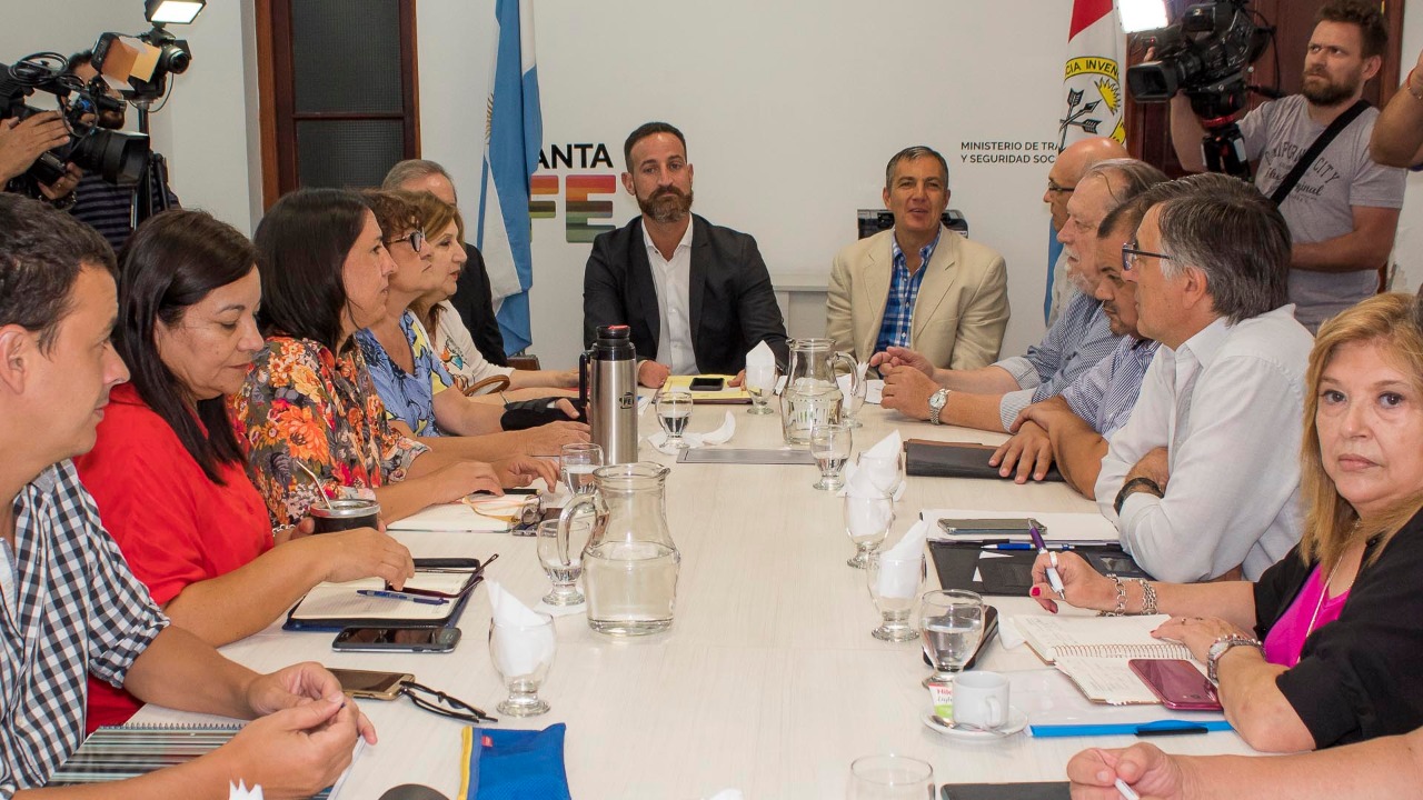 Comenzó el paro docente en Santa Fe