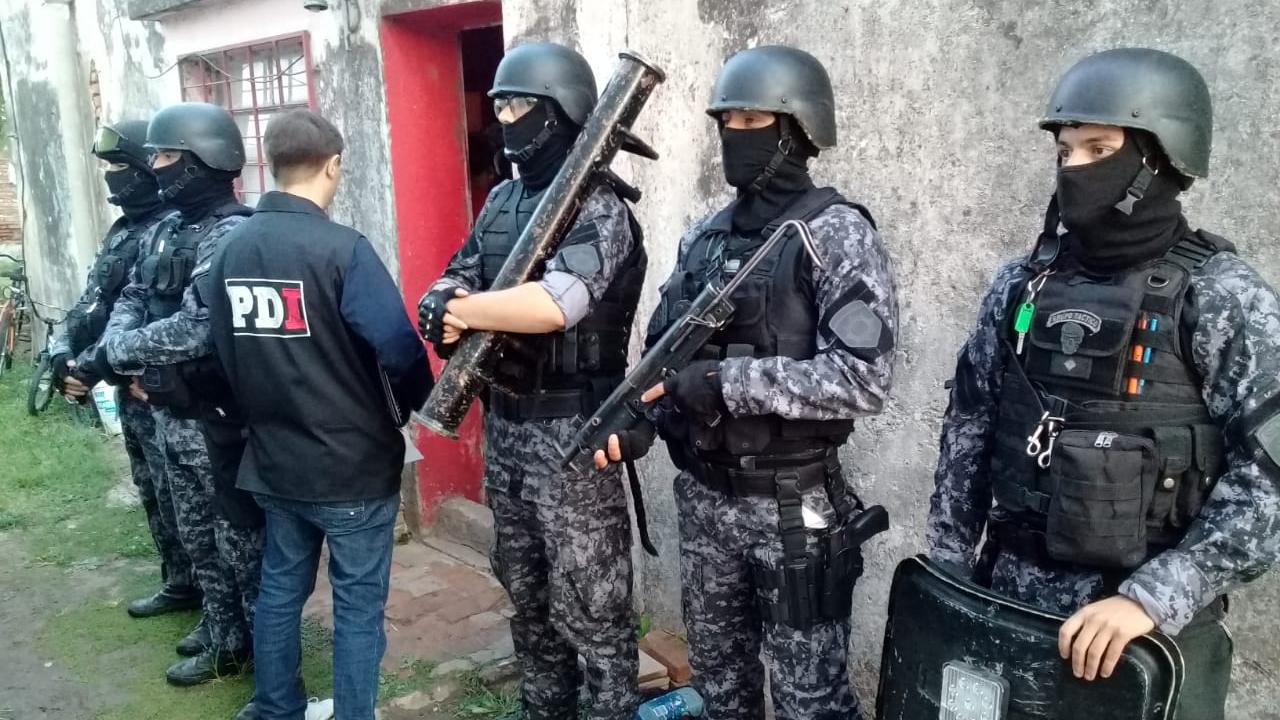 Dos detenidos en allanamientos en Arequito.