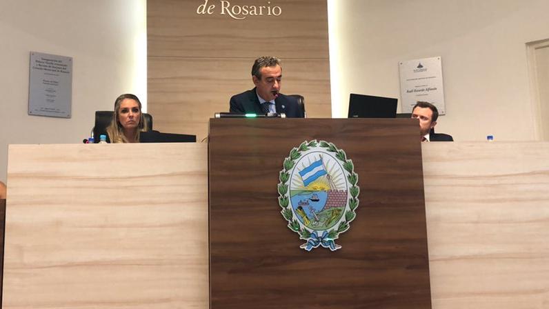 Javkin: "El desafío de Rosario es ganarle a la división y a la violencia"