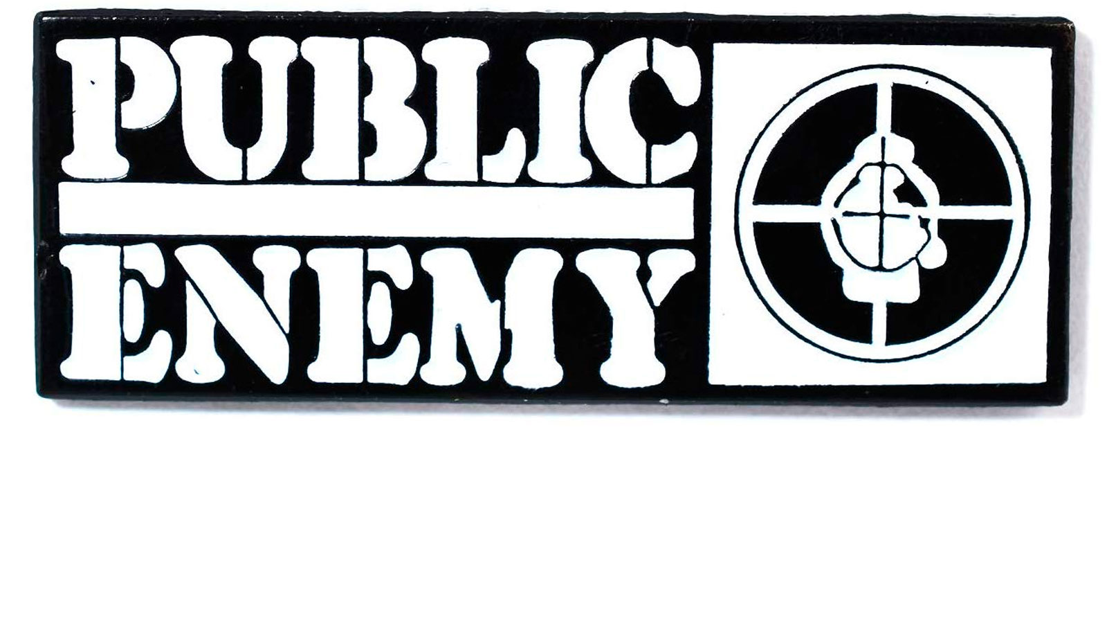 Después de más de 30 años, echan a Flavor Flav de Public Enemy