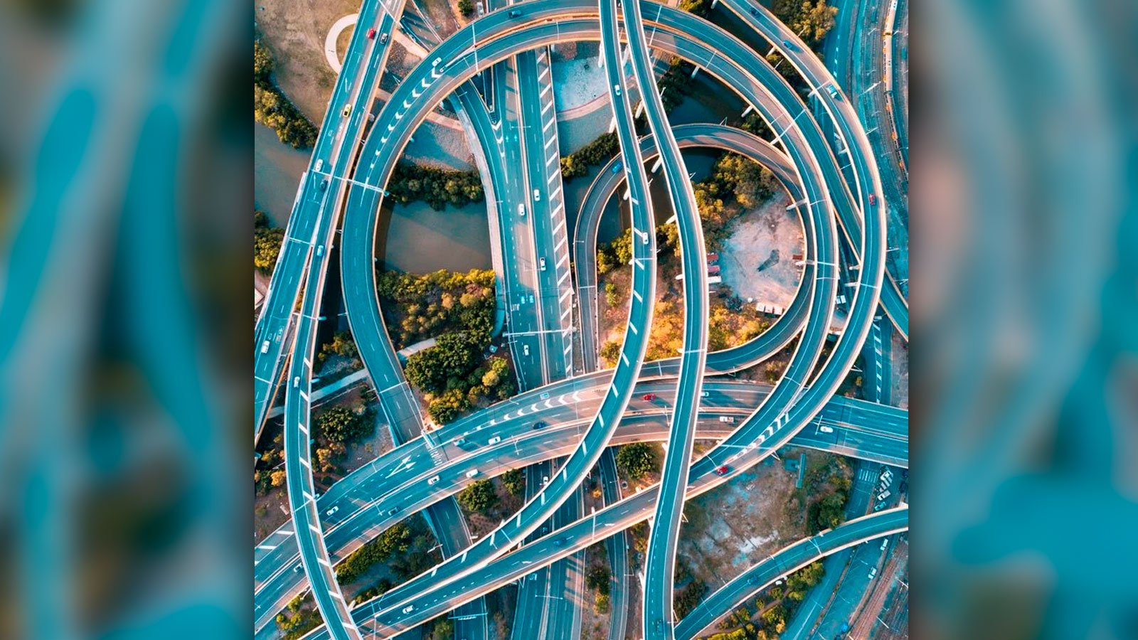 Simetrías y lineas rectas de todo mundo