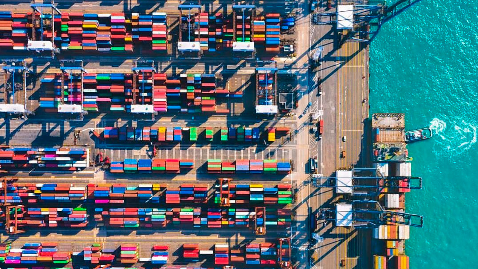 Simetrías y lineas rectas de todo mundo