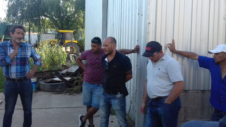 El predio donde se guardan los camiones también está en pésimas condiciones.