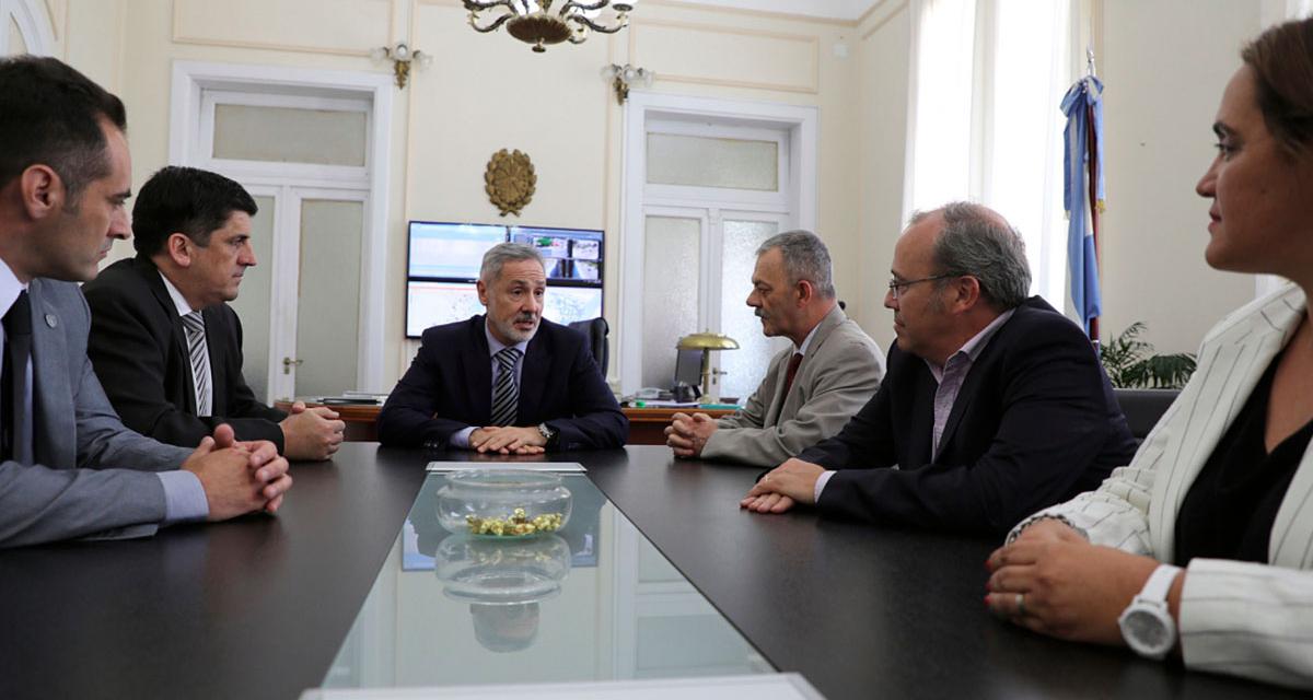 Primera reunión formal del ministerio de Seguridad y el jefe policial