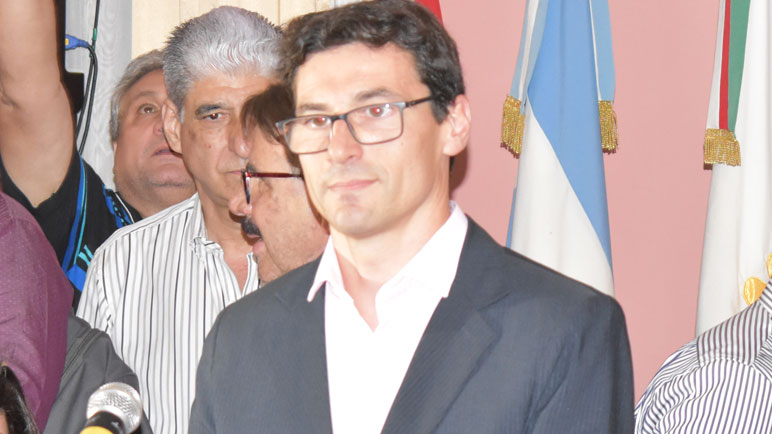El nuevo gabinete: Andrés Docnich, Gobierno.