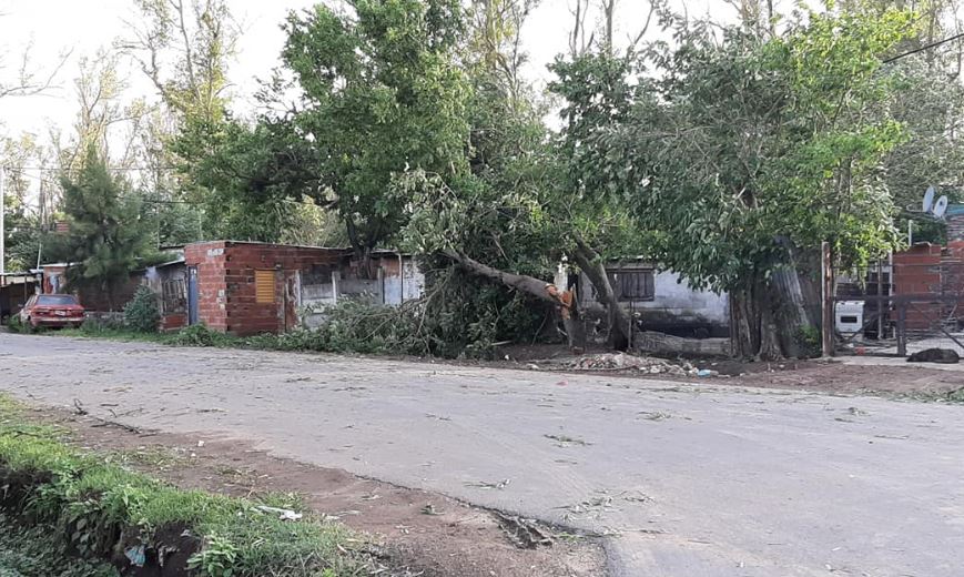 Consecuencias del temporal en Villa Gobernador Gálvez.
