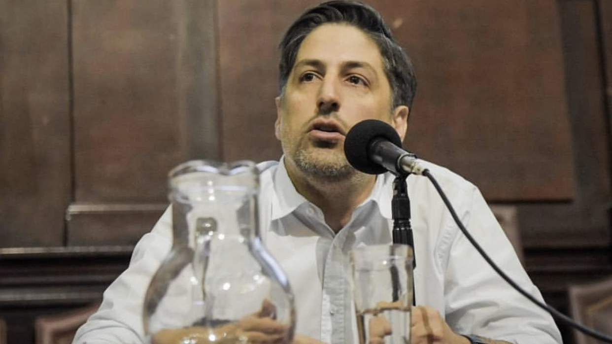 Trotta cruzó a Macri: "Cancelar el plan Conectar Igualdad implicó un enorme costo social"