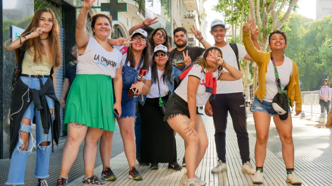 Fiesta de la democracia en los alrededores del Congreso. 