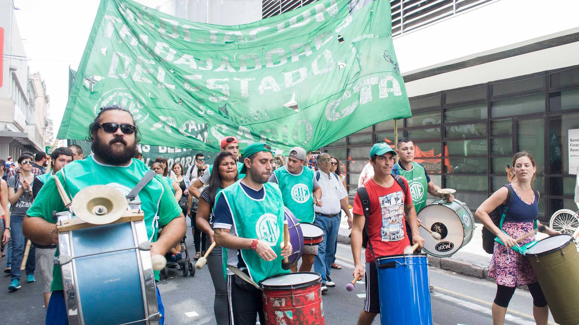 El jueves se movilizan los diferentes gremios. El miércoles también hay varios paros.