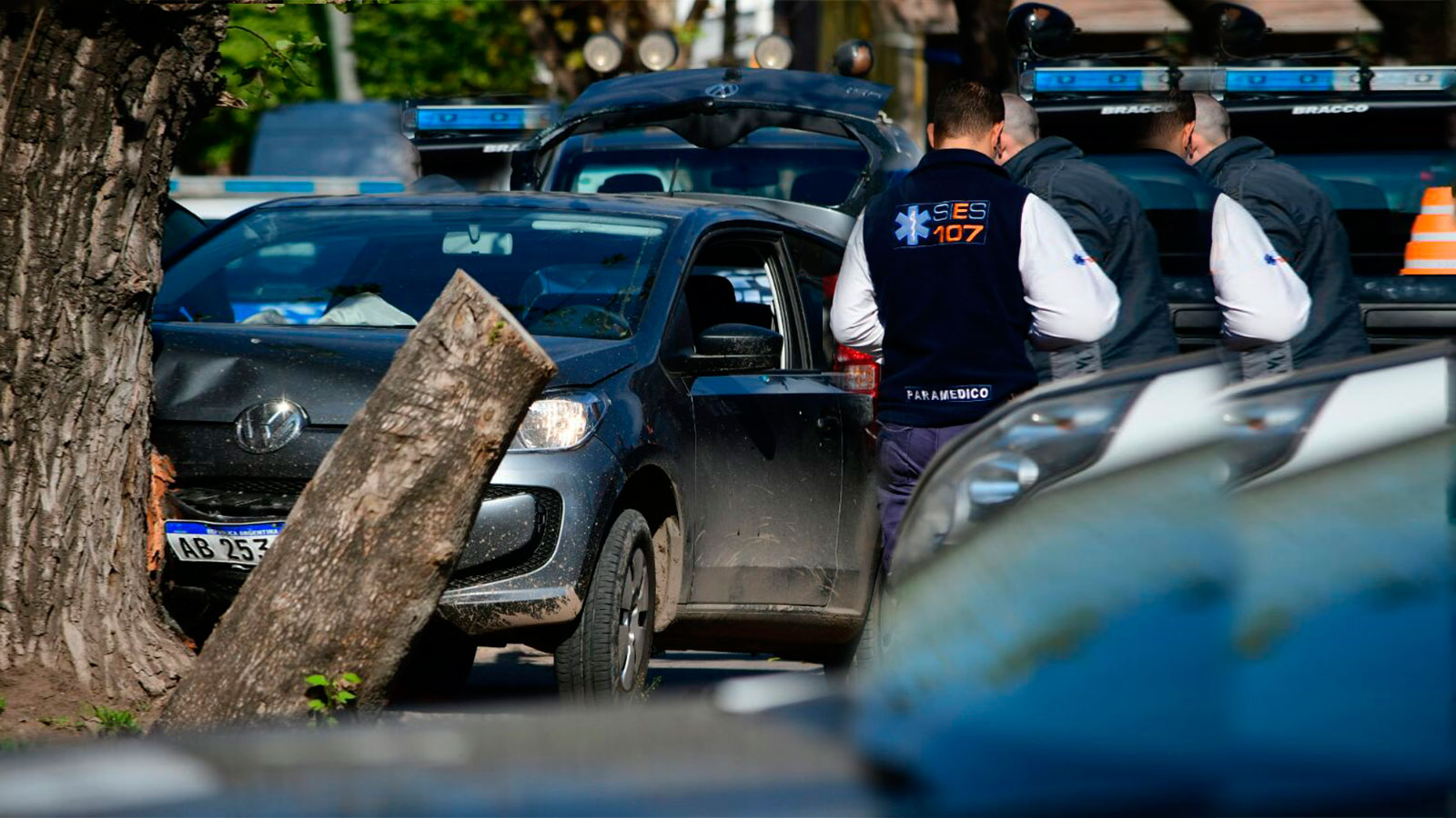 Los policías pretendieron que las víctimas dispararon. Spelta comprobó que no.