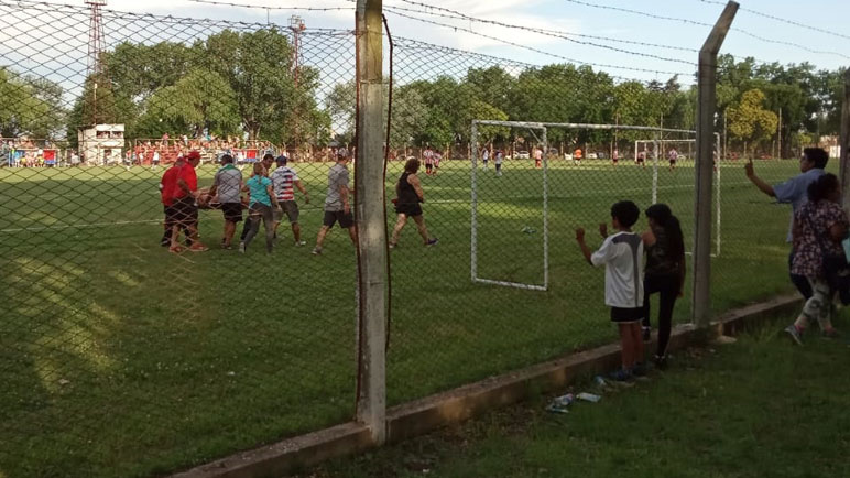 El momento de susto que se vivió en Parque Casado.
