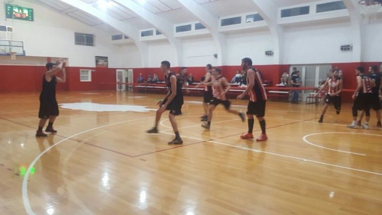 Alumni vuelve a jugar en el Planchado Marcuzzi.
