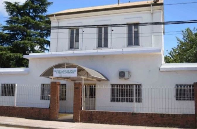 La sede municipal de donde faltaron los frascos con el anestésico.