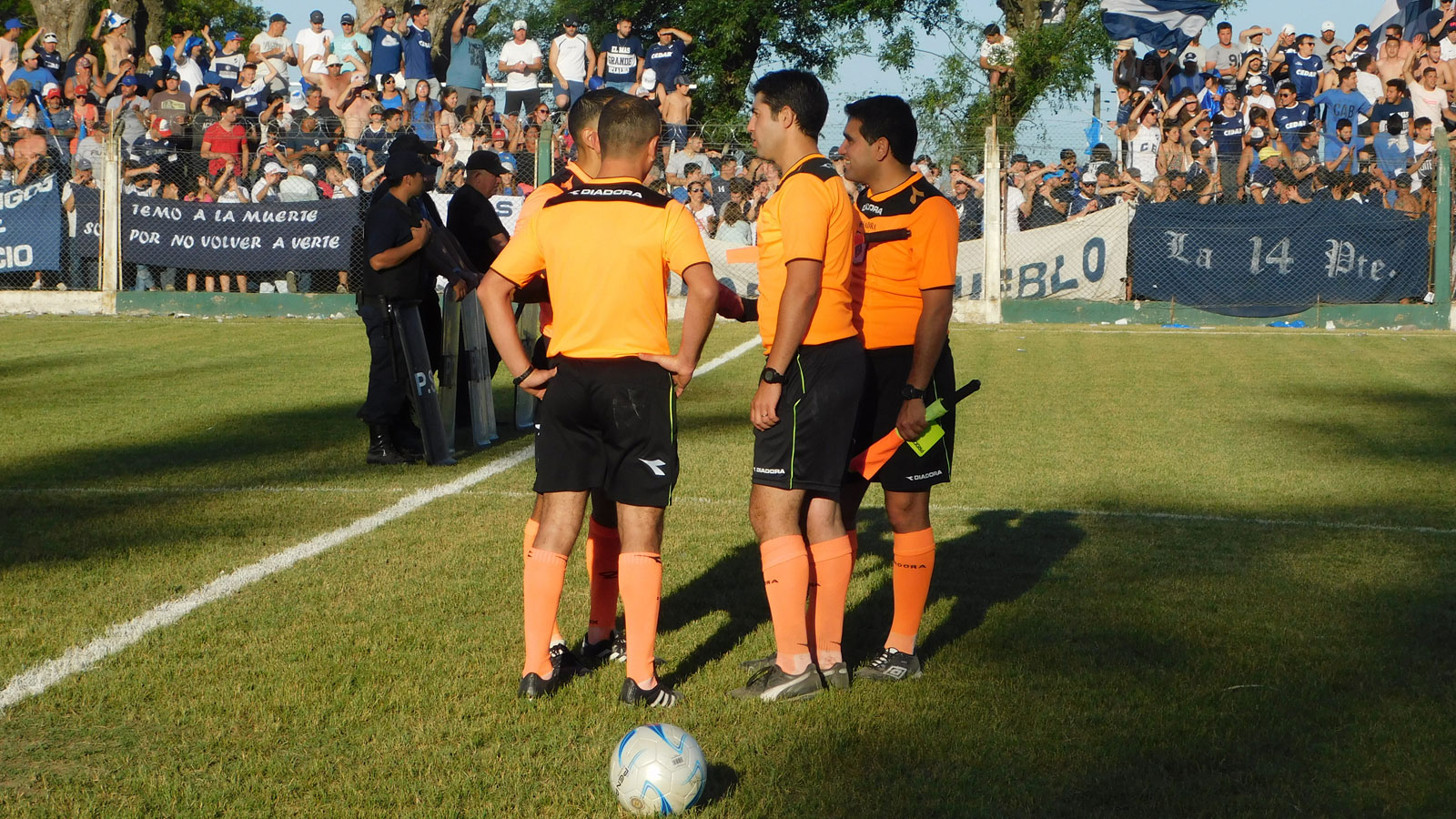 El conflicto supera lo futbolístico.