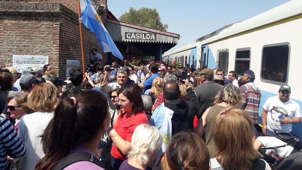 Una multitud recibió al Tren Solidario en la ciudad.