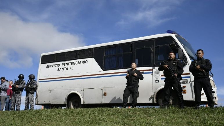 Imputaron a cinco de los recapturados tras la fuga de la autopista