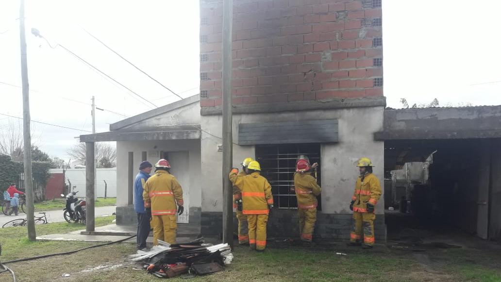 El trabajo de Bomberos llevó unos 35 minutos.