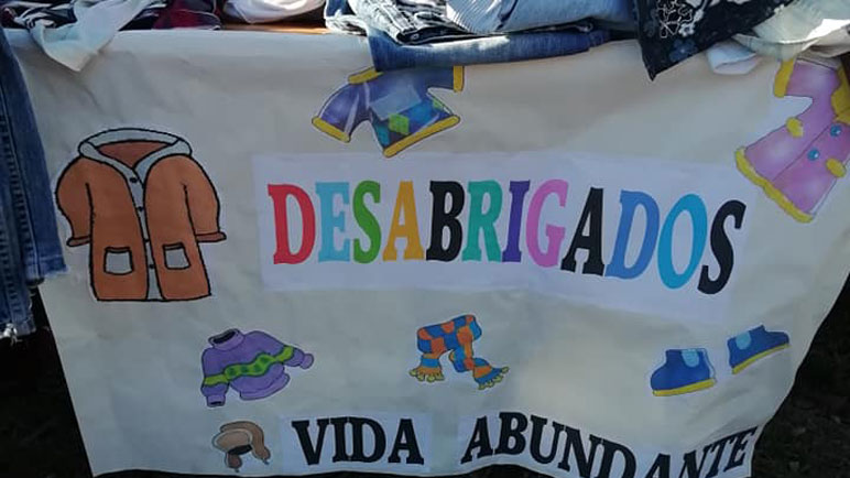 En Nueva Roma, y ahora también en Granaderos. La bandera de DesAbrigados.