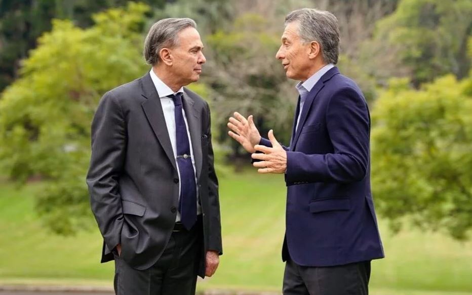 Pichetto visitó a Macri en Olivos para mostrarse juntos. 