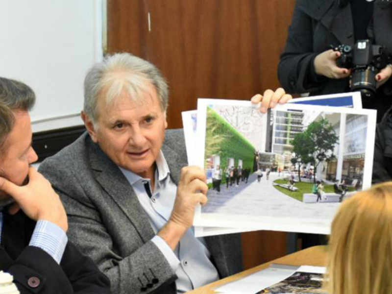 Lattuca cuando fue al Concejo a defender su proyecto para la manzana 125