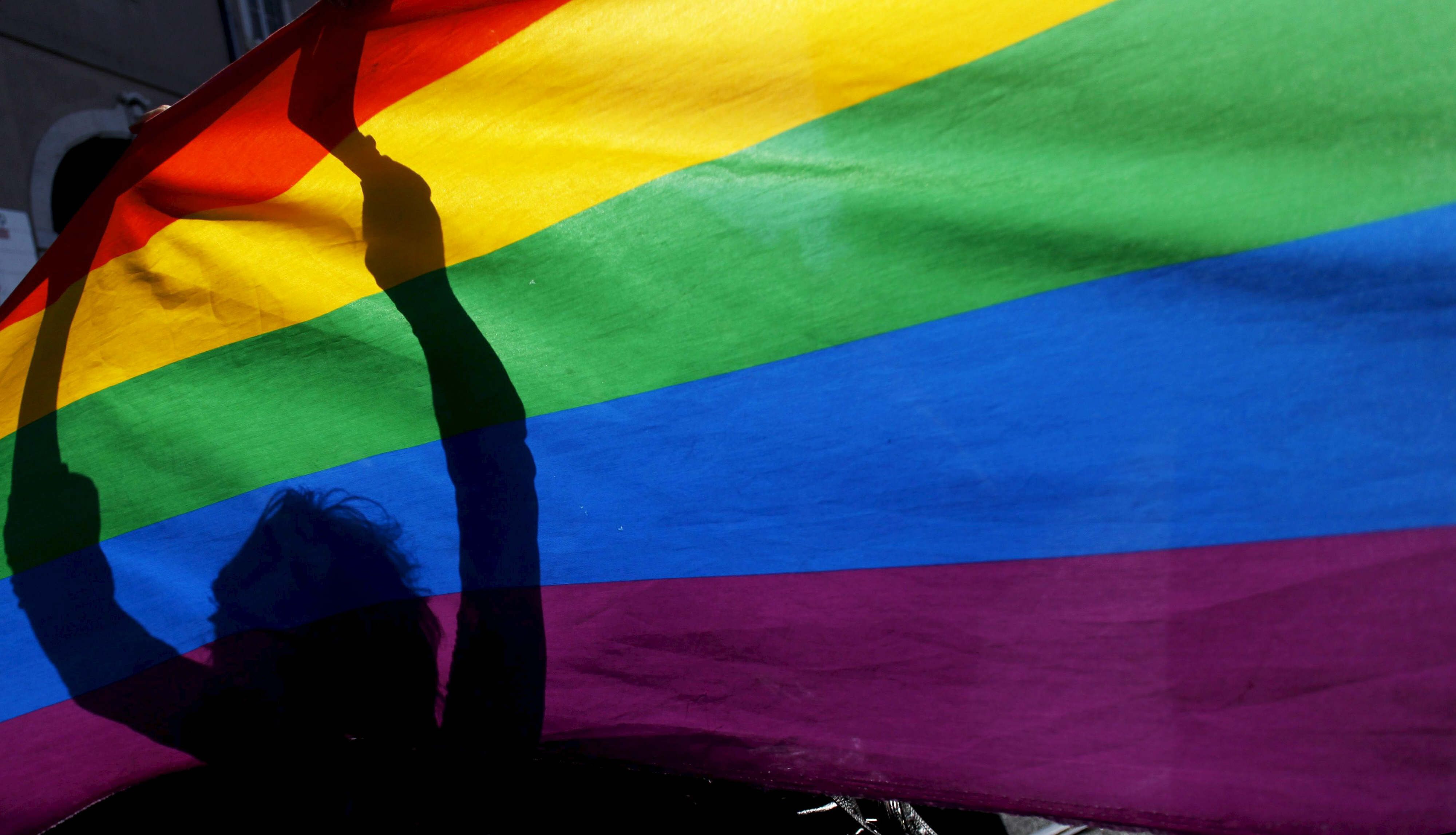 Rosario marcha contra los transfemicidios en el Día Internacional del Orgullo