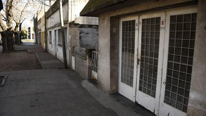 La casa donde la mujer estuvo prisionera la mitad de su vida. 