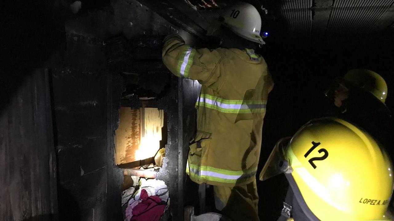 Los bomberos voluntarios trabajaron en el lugar.